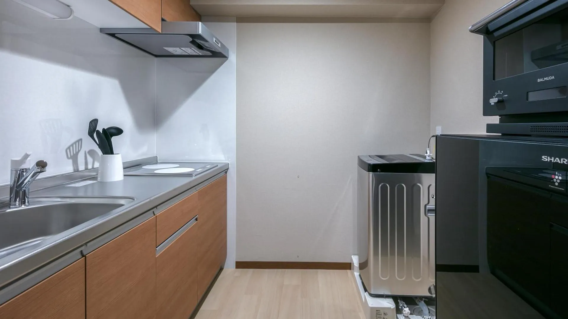 Randor Residential Hotel Kyoto Suites 5*,